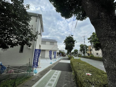 【前面道路含む現地写真】 | 府中市日新町３丁目新築戸建て７棟（残り２棟）７号棟
