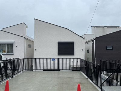 【外観】 | 府中市清水が丘2丁目新築戸建て10棟　D号棟 | 外観も気になるポイント。駐車スペース2台