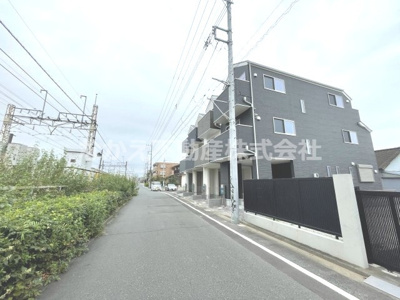 【前面道路含む現地写真】 | 仲介手数料無料　府中市白糸台1丁目新築戸建て3棟　D号棟
