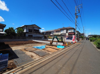 【前面道路含む現地写真】