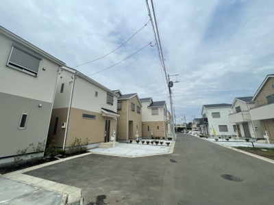 【前面道路含む現地写真】 | 府中市矢崎町5丁目新築戸建て17棟現場１３号棟
