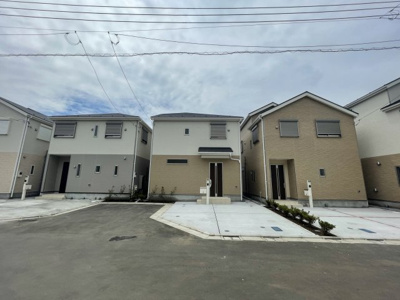 【前面道路含む現地写真】 | 府中市矢崎町5丁目新築戸建て17棟現場１３号棟