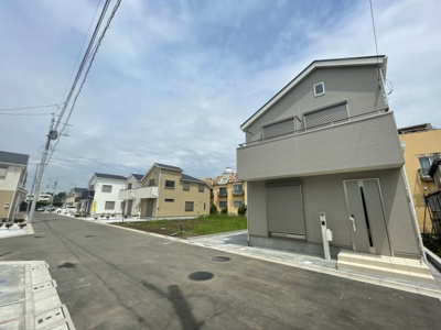 【前面道路含む現地写真】 | 仲介手数料無料　府中市矢崎町5丁目新築戸建て17棟現場１０号棟