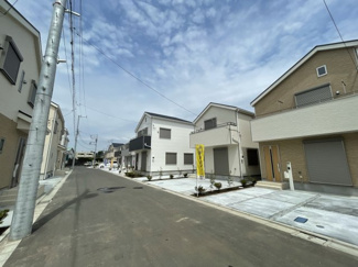 【前面道路含む現地写真】