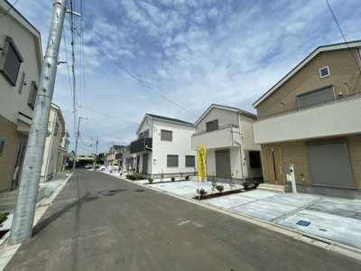 【前面道路含む現地写真】 | 仲介手数料無料　府中市矢崎町5丁目新築戸建て17棟現場８号棟