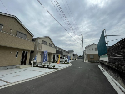 【前面道路含む現地写真】 | 仲介手数料無料　府中市矢崎町5丁目新築戸建て17棟現場３号棟