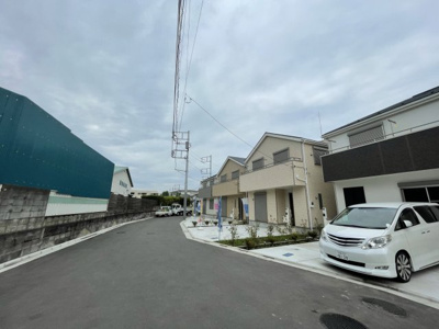 【前面道路含む現地写真】 | 仲介手数料無料　府中市矢崎町5丁目新築戸建て17棟現場３号棟