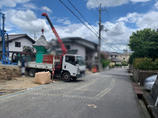 【前面道路含む現地写真】