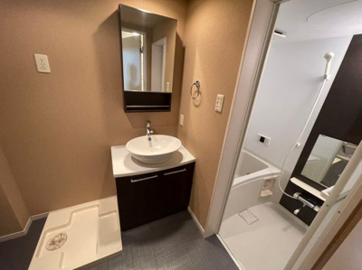 【独立洗面台】 | レフィナードカメオカ