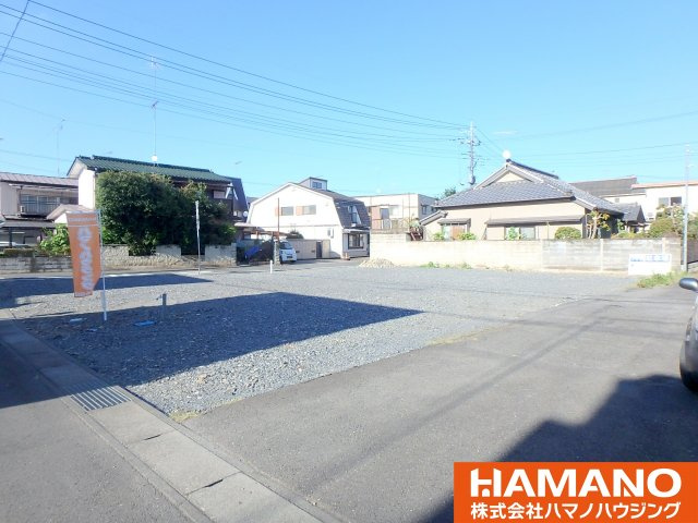 筑西市甲第3：1号棟の前面道路含む現地写真