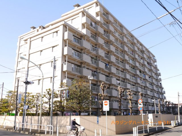 【外観】 | 大山ローヤルコーポ | 「中板橋」駅より徒歩５分の好立地。総戸数260戸です。