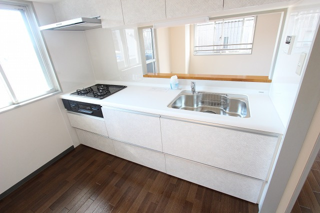 プレミール中央のキッチン