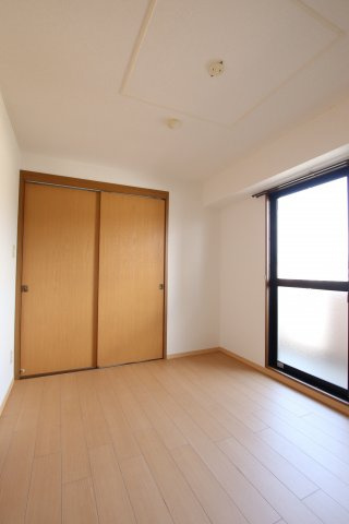 【寝室】 | ラルジュウエスト