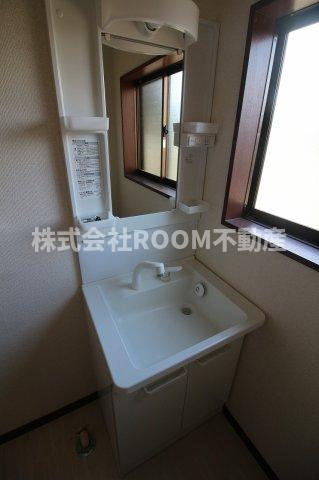 グリーンヒルの洗面所|広い洗面スペース