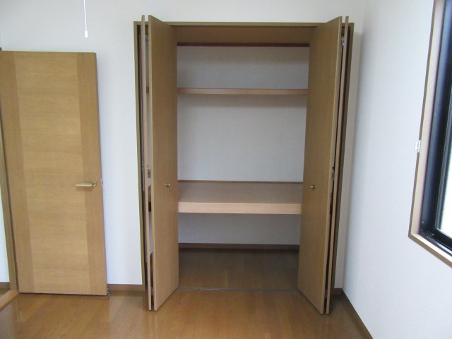 グランドカルテットBの収納|別部屋写真のためサンプル
