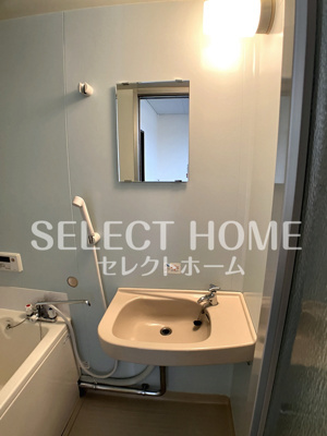 【洗面所】 | コーポれう | 使いやすい洗面所です