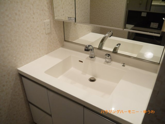 【独立洗面台】 | オーナーズビルド中板橋 | イメージ画像となります。実際とは異なりますので、ご注意ください！