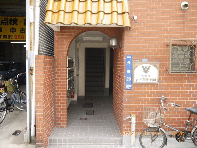 【エントランス】 | オーナーズビルド中板橋