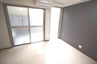 【居間・リビング】 | エムズソレイユ | 南向きのLDで、陽当りも良いですよ～♪