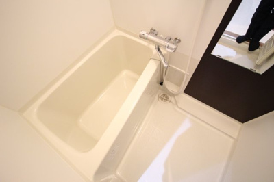 【浴室】 | エムズソレイユ | ユニットバスも大きくて使いやすいですよ♪