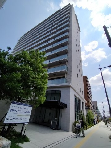 プレミスト関目高殿駅前