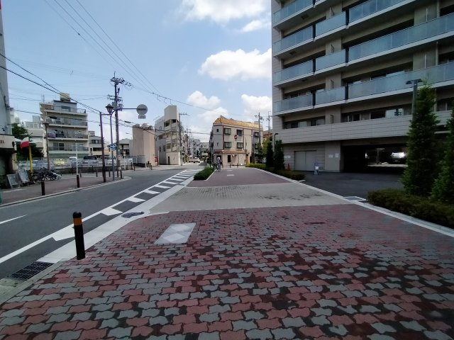 プレミスト関目高殿駅前の周辺|周辺道路です。