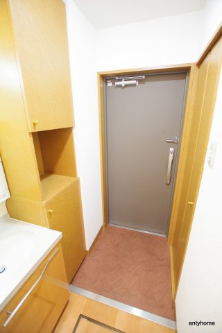 エステムコート新大阪3ステーションプラザ　仲介手数料無料の玄関