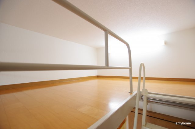 エステムコート新大阪3ステーションプラザ　仲介手数料無料の寝室