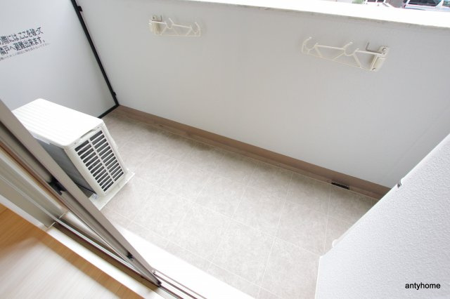 プランドール北浜　仲介手数料無料のバルコニー