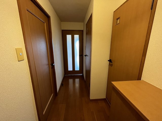 ピーチフローレⅡの玄関