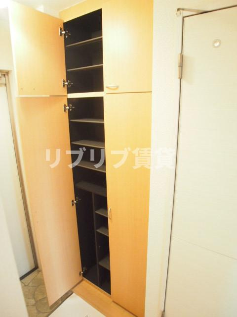 リビングタウン稲毛の杜Ｂの玄関