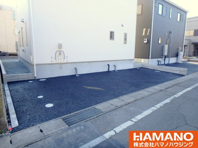 【駐車場】 | 筑西市甲第3：2号棟 | 北側駐車場。物置スペース