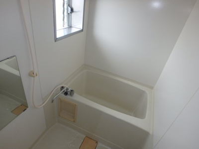 【浴室】 | ビバリーガーデン大島Ａ | 大島　ビバリーガーデン大島Ａ　2ＤＫ　風呂