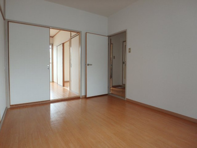 【洋室】 | ビバリーガーデン大島Ａ | 大島　ビバリーガーデン大島Ａ　2ＤＫ　洋室