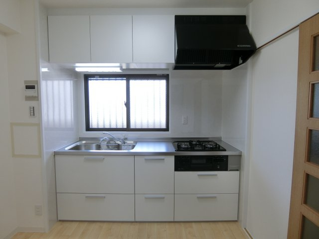 エルファミーレ富田林のキッチン