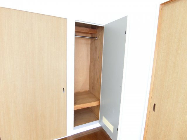 エルファミーレ富田林の収納