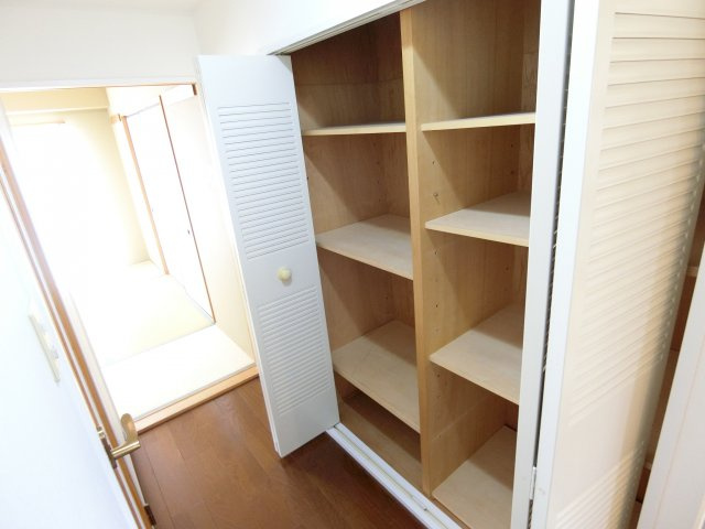 エルファミーレ富田林の収納