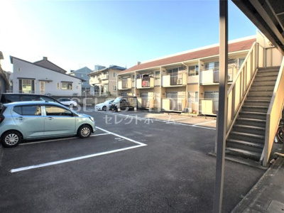  | タウニィ山本B | 駐車場完備です