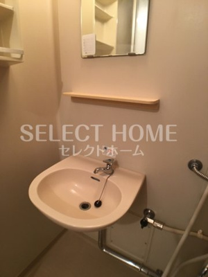 【洗面所】 | タウニィ山本B | ゆったりとスペースのある洗面所