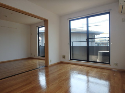 【居間・リビング】 | ビバリースクエアＣ | 大島　ビバリースクエアＣ　1LDK　居間・リビング