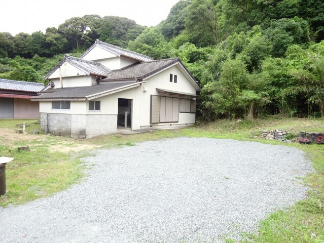◆海が近い◆薪風呂◆敷地広々２２９坪◆緑豊かな住環境◆三重県度会郡南伊勢町内瀬の駐車場|駐車スペース(建物１)