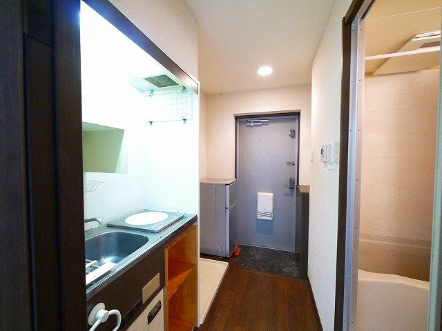 シティパレス生駒谷田町Ｐ７の玄関|落ち着いた玄関です