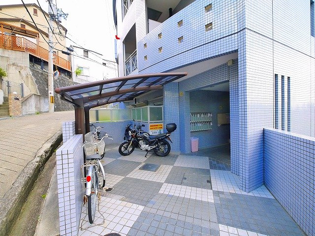 シティパレス生駒谷田町Ｐ７のその他共用部分|自転車置き場