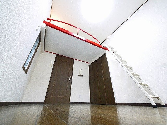 シティパレス生駒谷田町Ｐ７の居間・リビング|リビングです