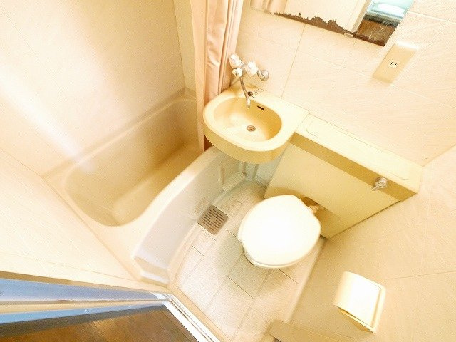 シティパレス生駒谷田町Ｐ７の浴室|お風呂です