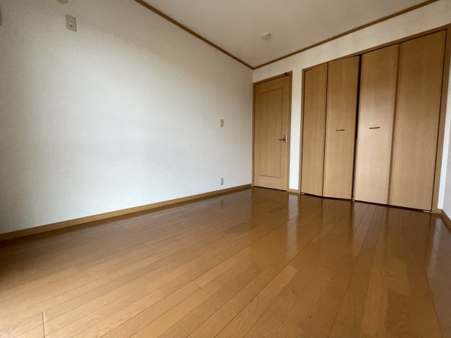 アクティフ弐番館の洋室
