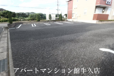 【駐車場】 | good moon(グッドムーン）B