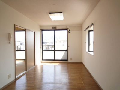 【居間・リビング】 | フラワーハイツ