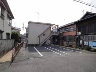【駐車場】