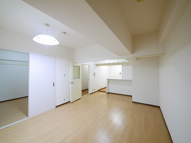 SSKビルの居間・リビング|リビングです